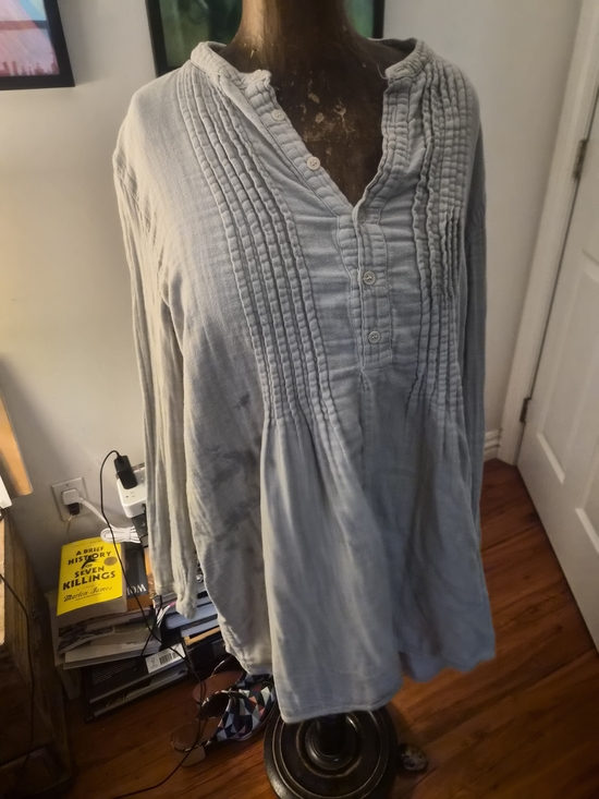 Free People Tops - Free People Light Gray Pintuck Button-Front Tunic